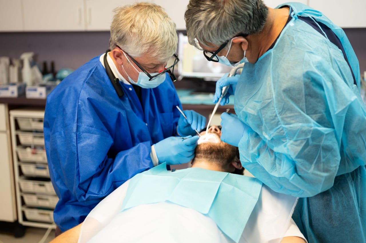 Wisdom Teeth Symptoms: When Should Santa Clarita Residents Consider Removal?