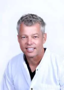 Portrait of Dr Dennis R. Hunt